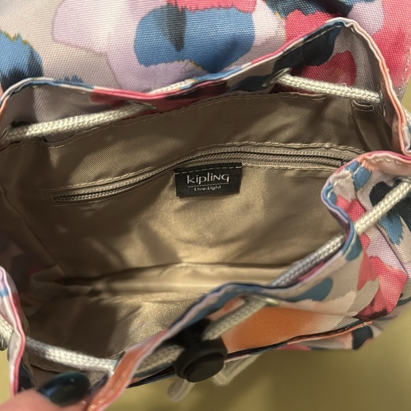 Kipling Live Light bagpack new - Picture 4 of 4